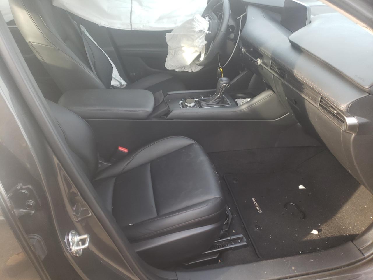 Photo 5 from auction – 2021 MAZDA 3 SELECT with VIN JM1BPBBL0M1334990