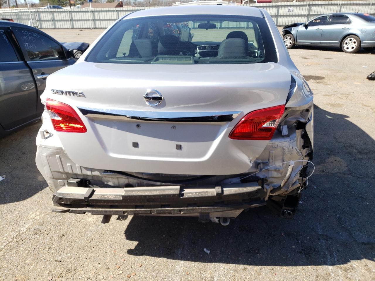 Photo 9 from auction – 2017 NISSAN SENTRA S with VIN 3N1AB7AP1HY334223