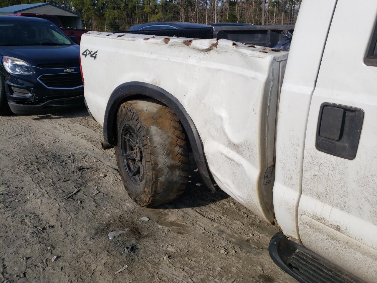 Photo 9 from auction – 2004 FORD F250 SUPER with VIN 1FTNW21L14EC68928