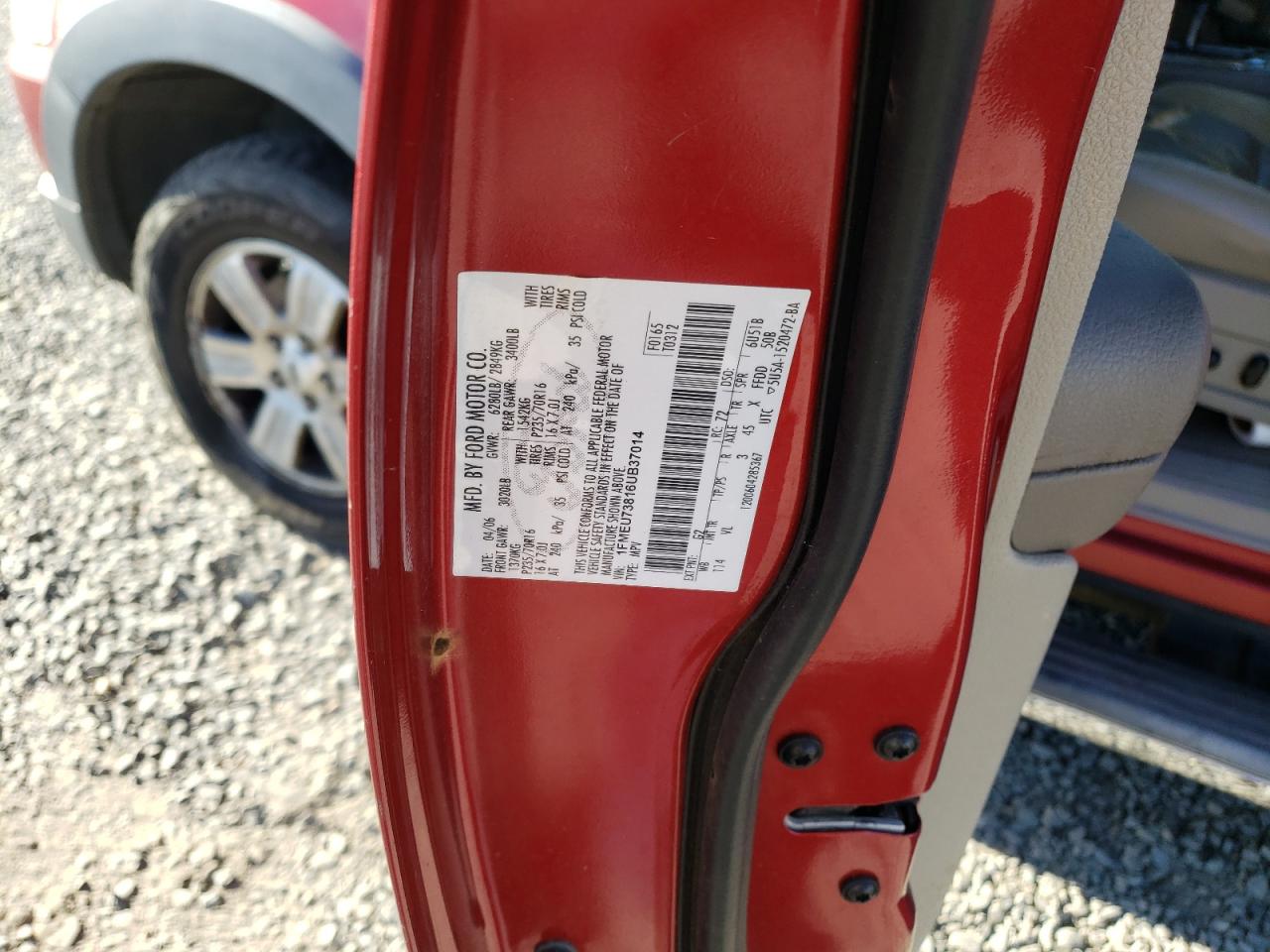 Photo 10 from auction – 2006 FORD EXPLORER X with VIN 1FMEU73816UB37014
