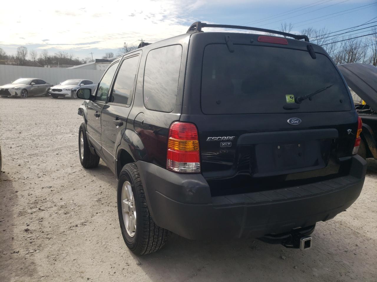 Photo 3 from auction – 2006 FORD ESCAPE XLT with VIN 1FMCU93106KD34662