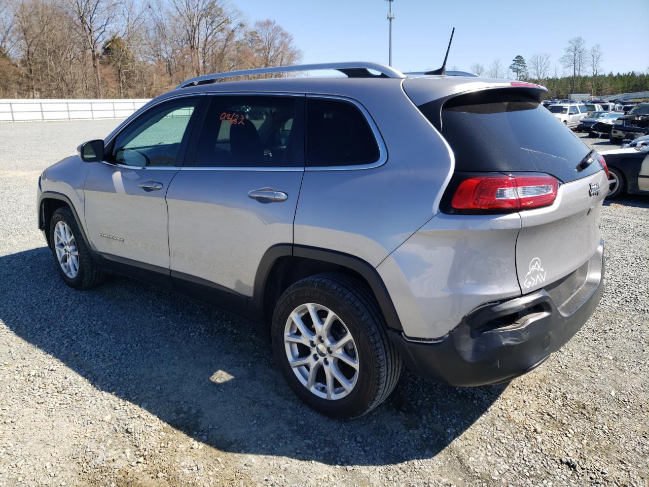 Photo 3 from auction – 2017 JEEP CHEROKEE L with VIN 1C4PJLCB0HD221791