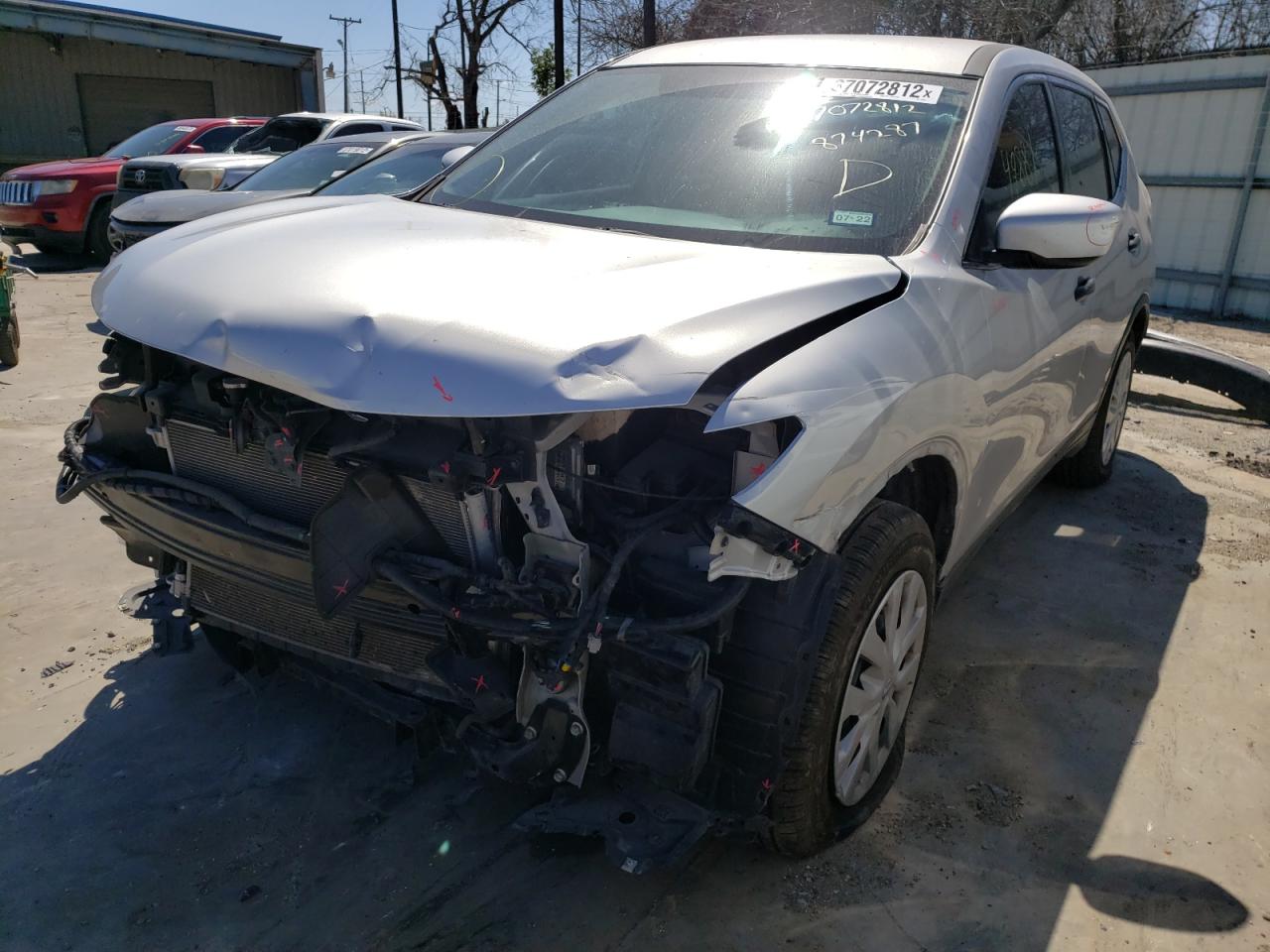 Photo 2 from auction – 2016 NISSAN ROGUE S with VIN 5N1AT2MT8GC874287