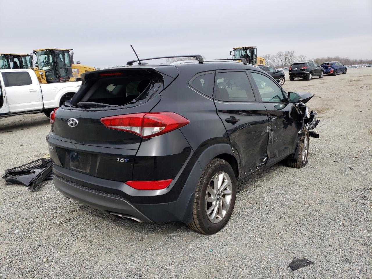 Photo 4 from auction – 2016 HYUNDAI TUCSON LIM with VIN KM8J33A22GU022660