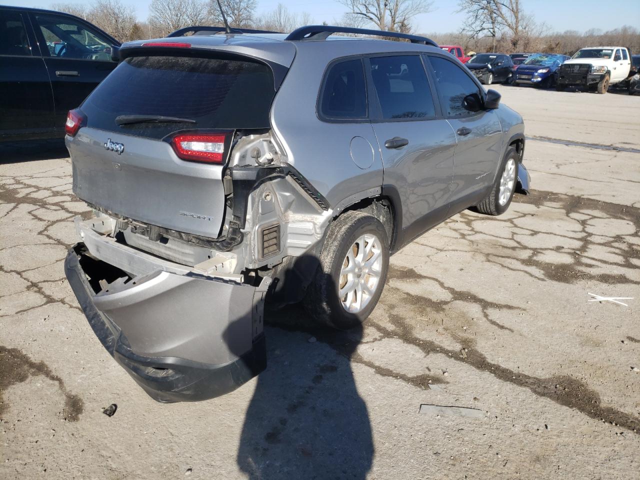Photo 4 from auction – 2015 JEEP CHEROKEE S with VIN 1C4PJLAB4FW722302