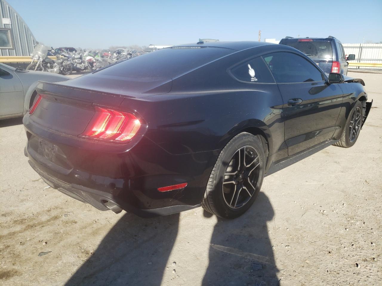 Photo 4 from auction – 2019 FORD MUSTANG with VIN 1FA6P8TH8K5103930