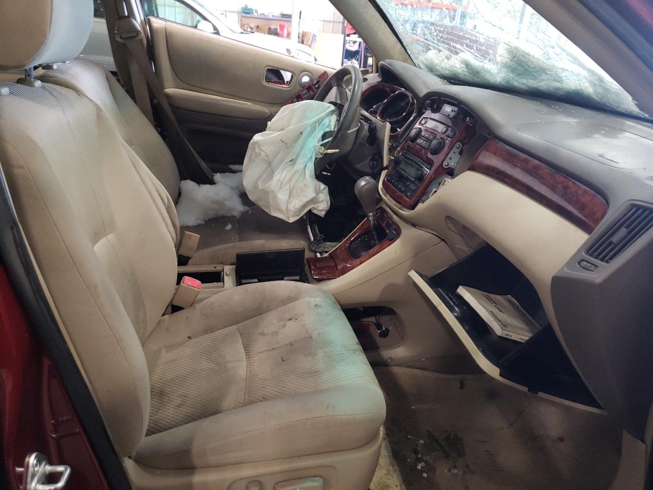 Photo 5 from auction – 2005 TOYOTA HIGHLANDER with VIN JTEDP21A550053490