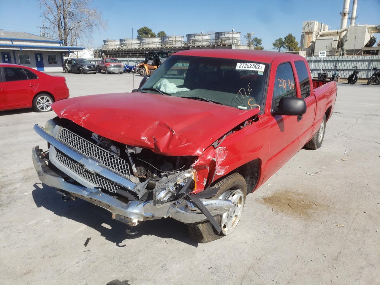 Photo 2 from auction – 2004 CHEVROLET SILVERADO with VIN 1GCEC19X94Z303606