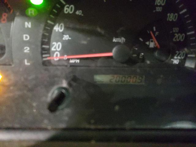 Photo 8 from auction – 2003 TOYOTA CAMRY LE with VIN JTDBF32K630115374