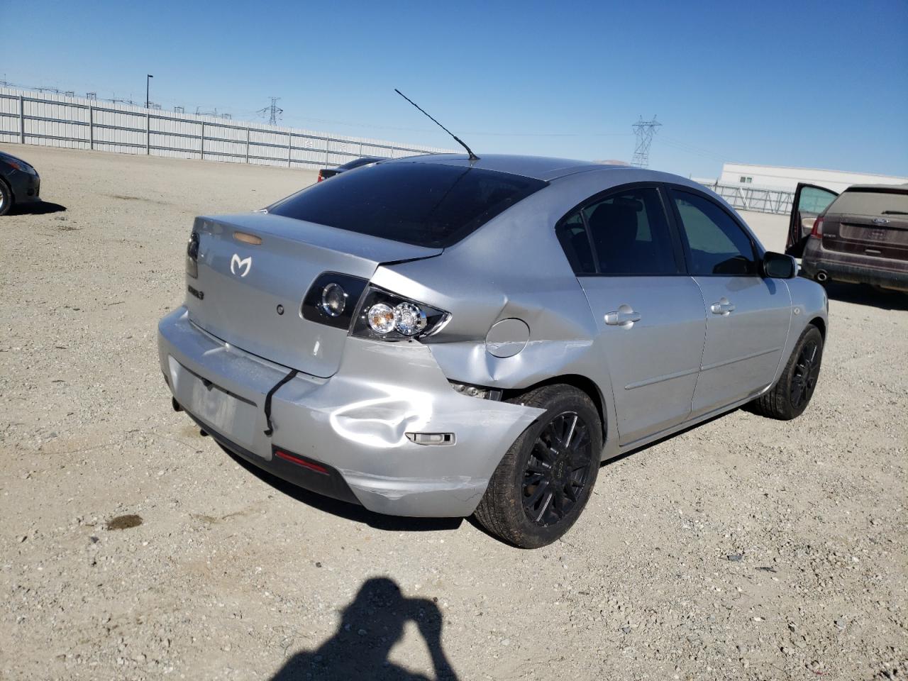 Photo 4 from auction – 2007 MAZDA 3 I with VIN JM1BK32F971758526