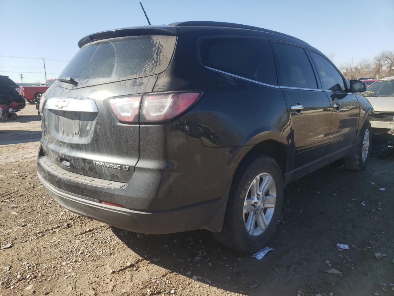 Photo 4 from auction – 2014 CHEVROLET TRAVERSE L with VIN 1GNKRGKDXEJ310351