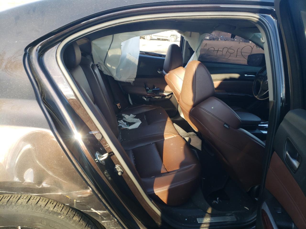 Photo 6 from auction – 2016 ACURA TLX with VIN 19UUB2F30GA003480