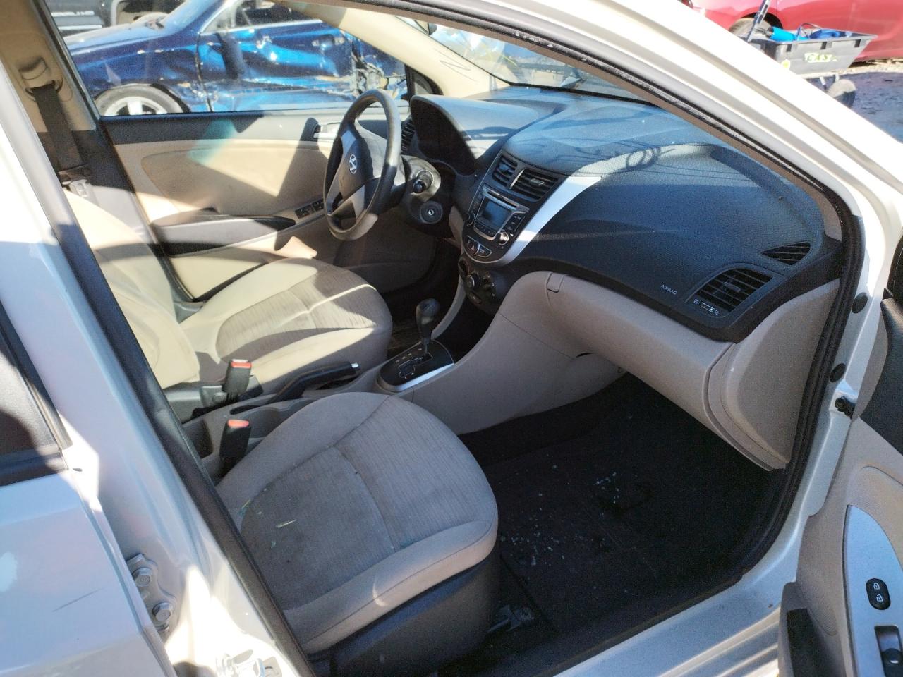 Photo 5 from auction – 2016 HYUNDAI ACCENT SE with VIN KMHCT4AE7GU961473