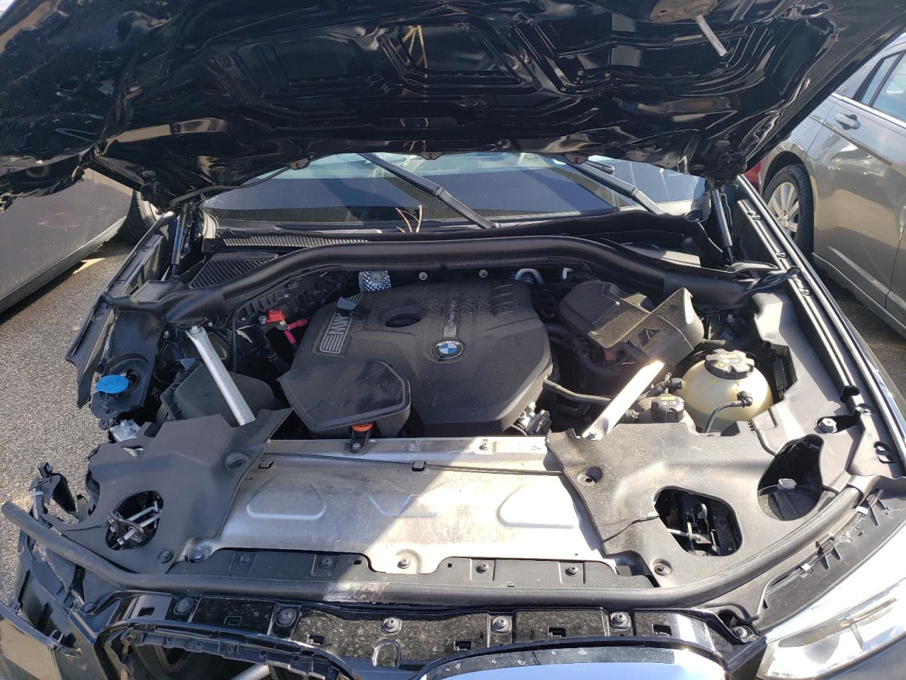 Photo 7 from auction – 2019 BMW X3 XDRIVE3 with VIN 5UXTR9C59KLP91241