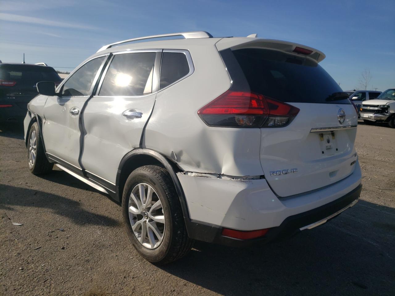 Photo 3 from auction – 2017 NISSAN ROGUE S with VIN KNMAT2MVXHP535188
