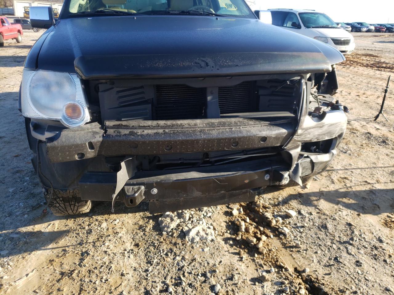 Photo 9 from auction – 2006 FORD EXPLORER L with VIN 1FMEU75806UA38293