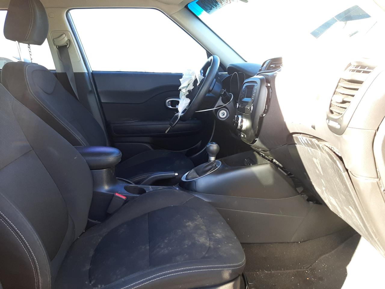 Photo 5 from auction – 2014 KIA SOUL with VIN KNDJN2A26E7106579
