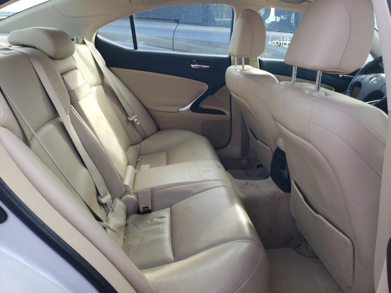 Photo 6 from auction – 2006 LEXUS IS 250 with VIN JTHCK262X65007415