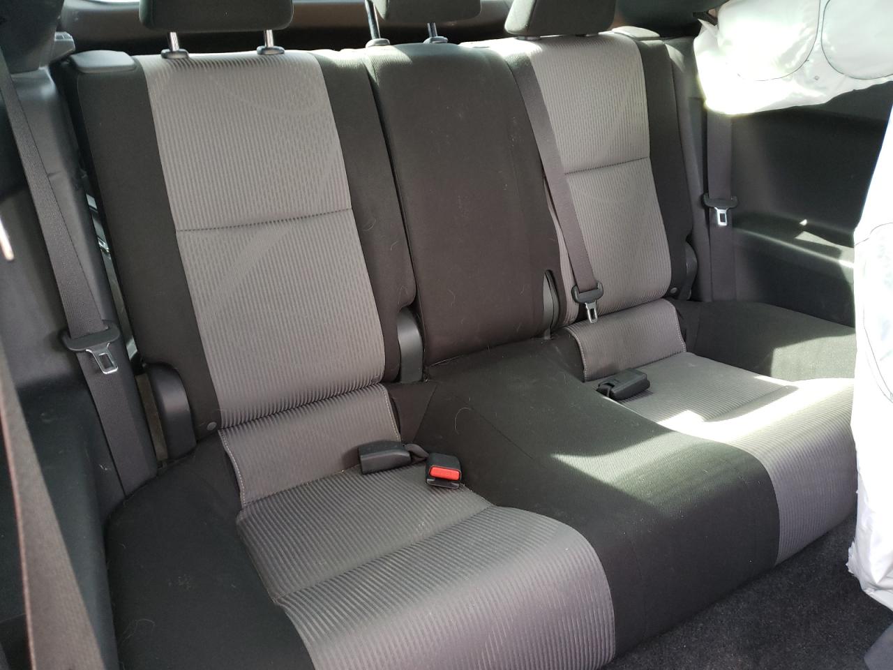 Photo 6 from auction – 2014 TOYOTA SCION TC with VIN JTKJF5C71E3080397