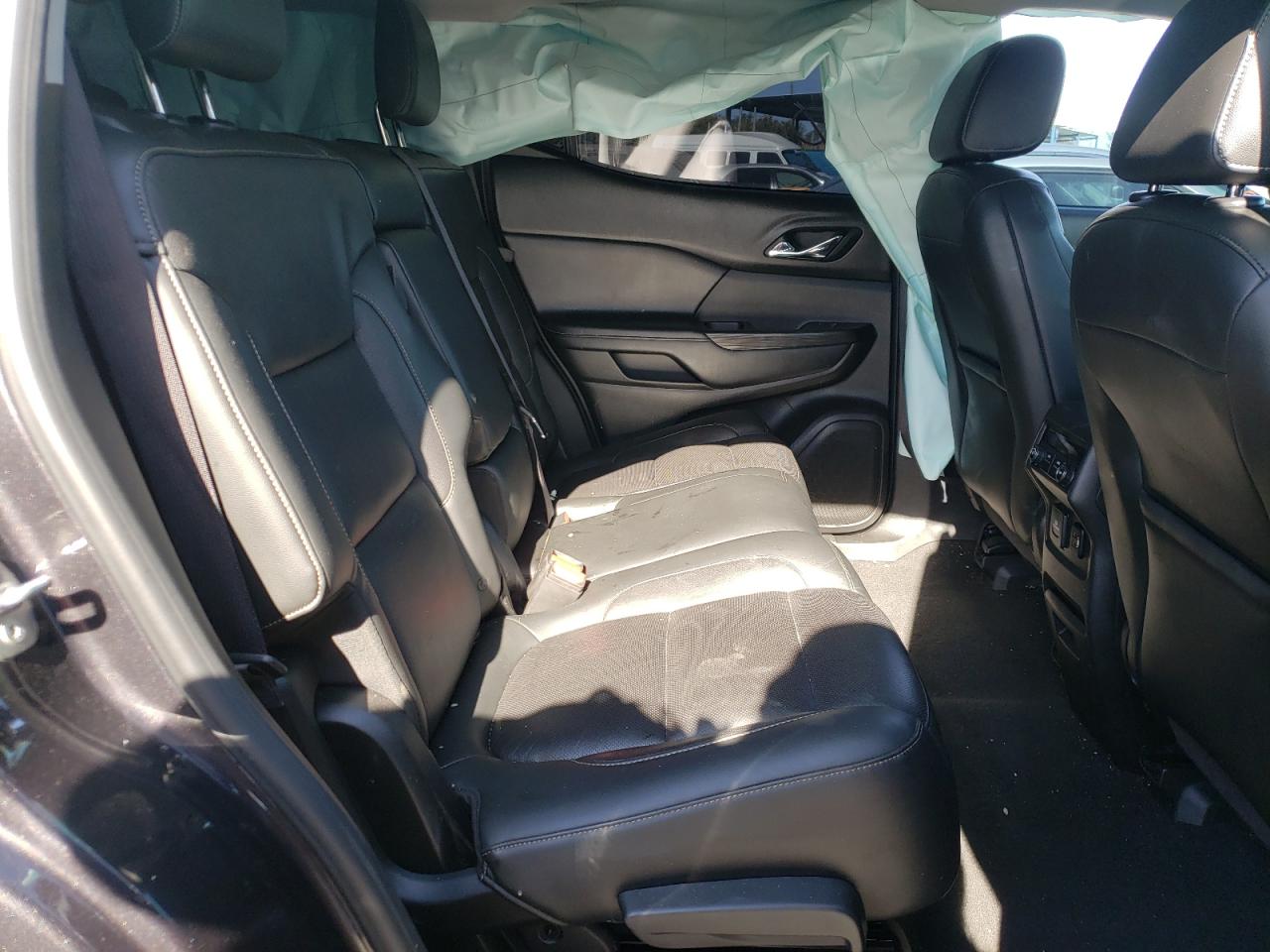 Photo 6 from auction – 2017 GMC ACADIA SLT with VIN 1GKKNMLS2HZ218080