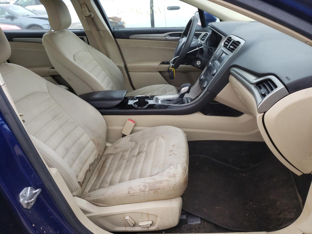Photo 5 from auction – 2015 FORD FUSION SE with VIN 3FA6P0H71FR135817