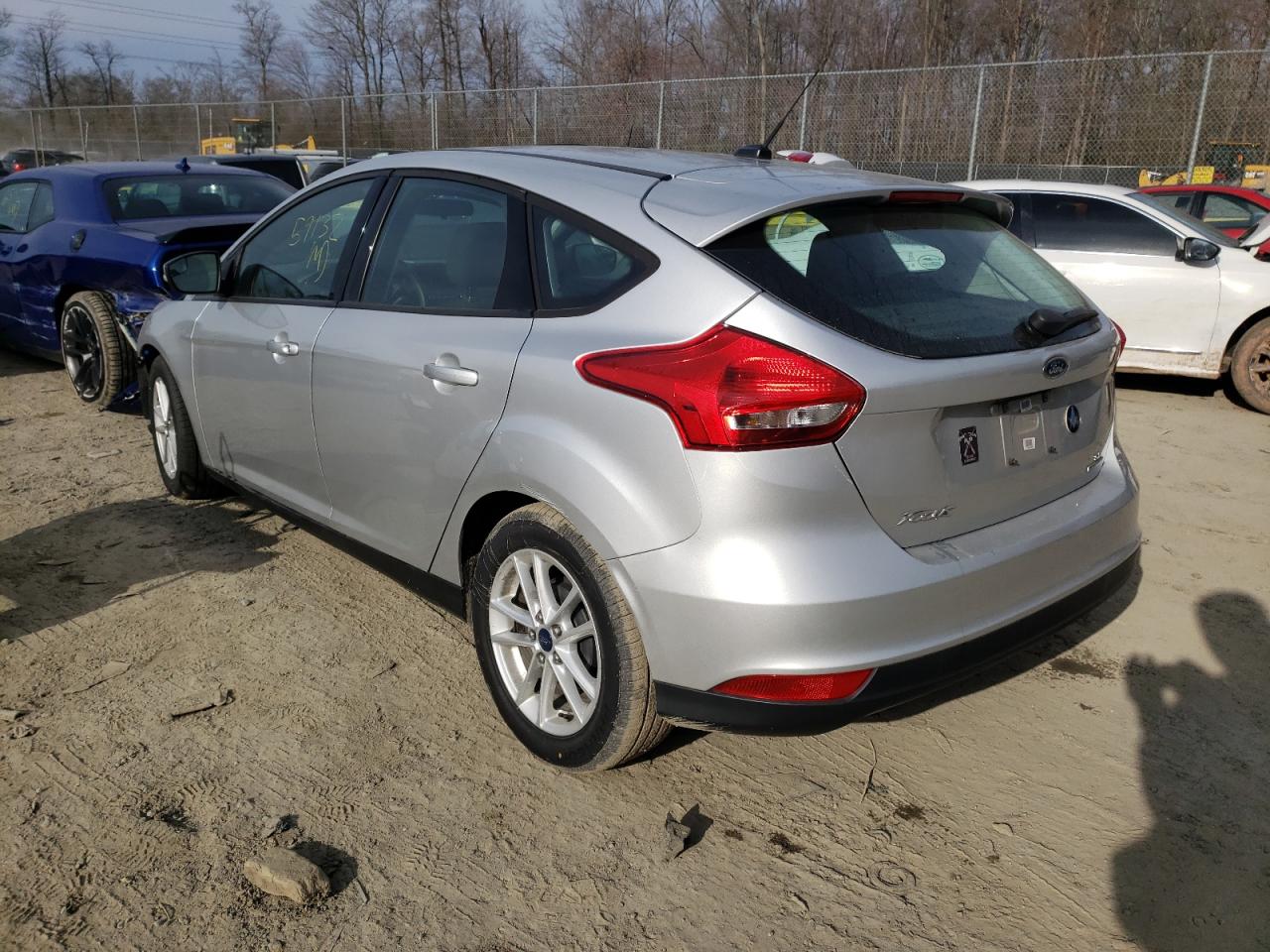 Photo 3 from auction – 2015 FORD FOCUS SE with VIN 1FADP3K27FL242052
