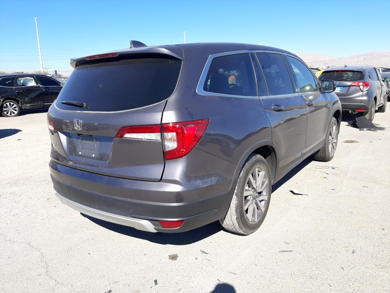 Photo 4 from auction – 2019 HONDA PILOT EX with VIN 5FNYF5H33KB019031