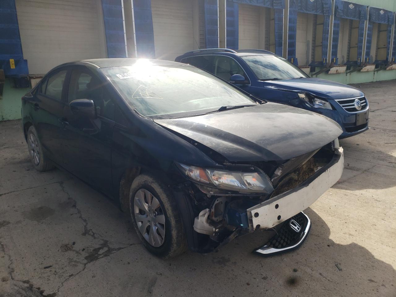 HONDA CIVIC LX 2014 with VIN 19XFB2F59EE021396 - Photo from auction