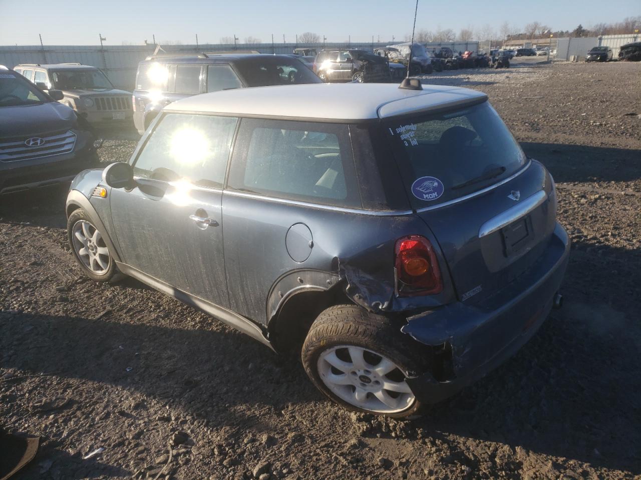 Photo 3 from auction – 2009 MINI COOPER with VIN WMWMF33589TW79212