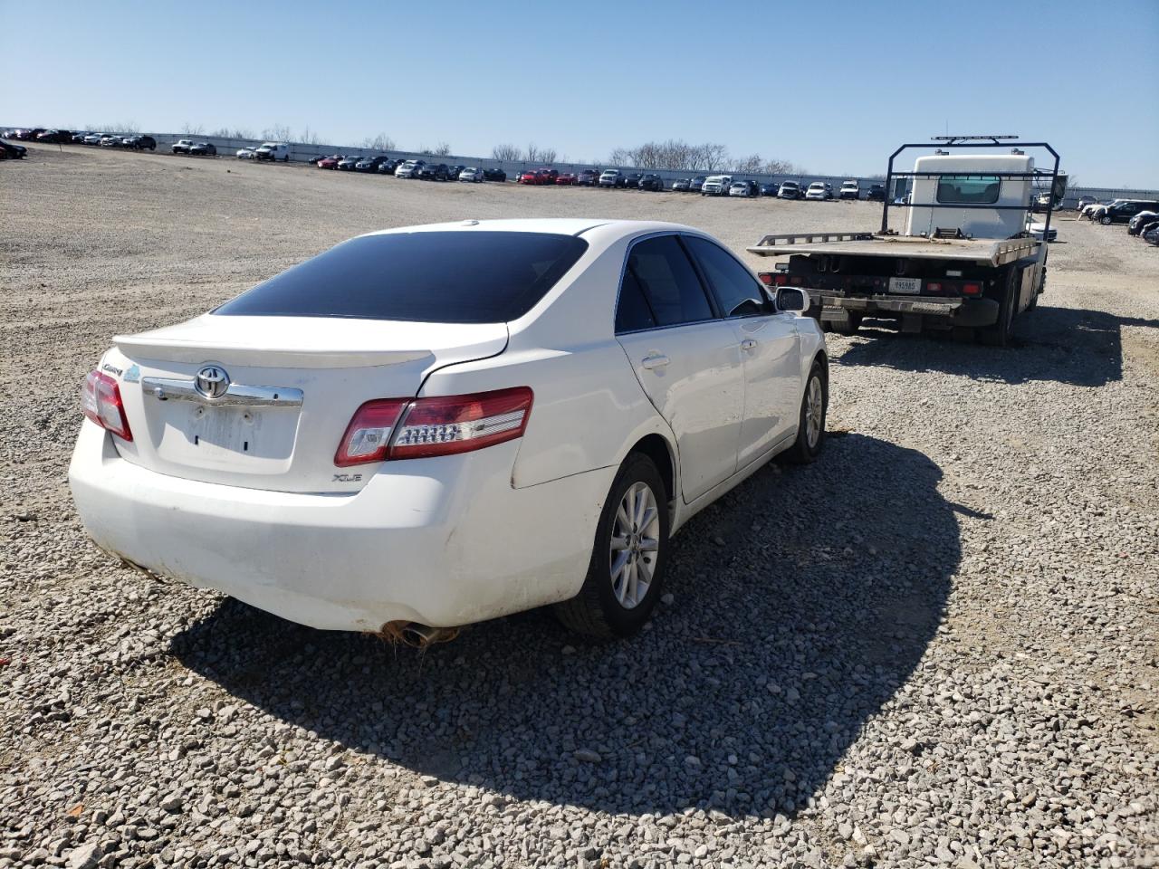 Photo 4 from auction – 2011 TOYOTA CAMRY BASE with VIN 4T4BF3EK6BR127335