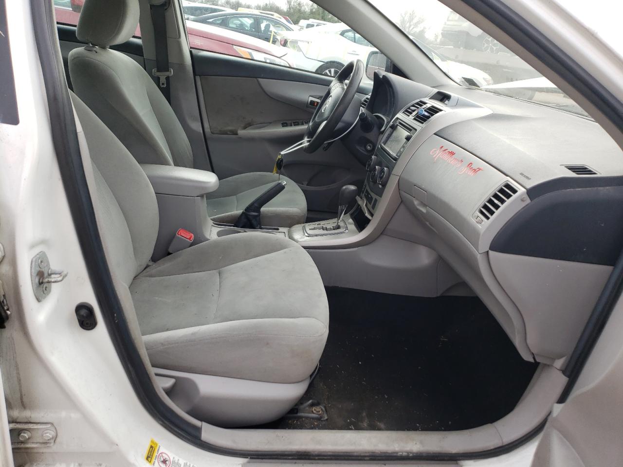Photo 5 from auction – 2013 TOYOTA COROLLA with VIN 5YFBU4EE5DP208492