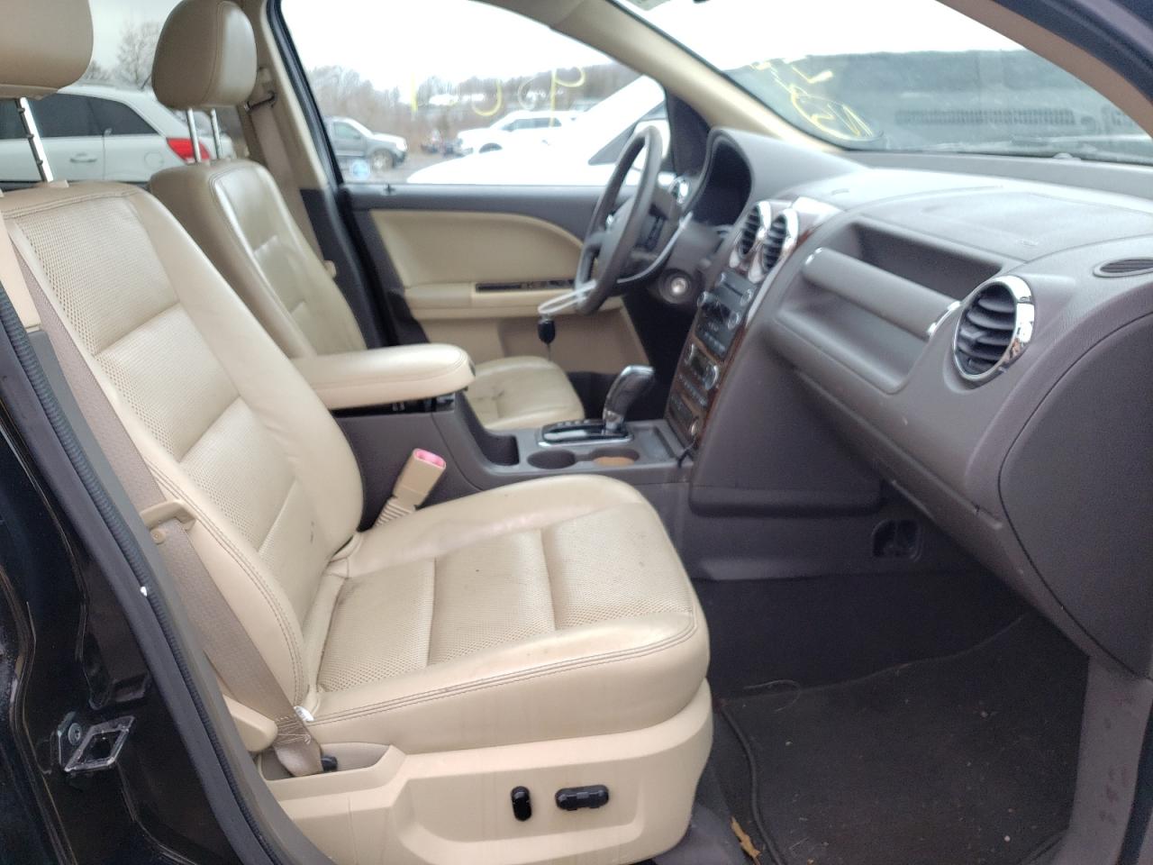 Photo 5 from auction – 2008 FORD TAURUS X L with VIN 1FMDK06W18GA11367