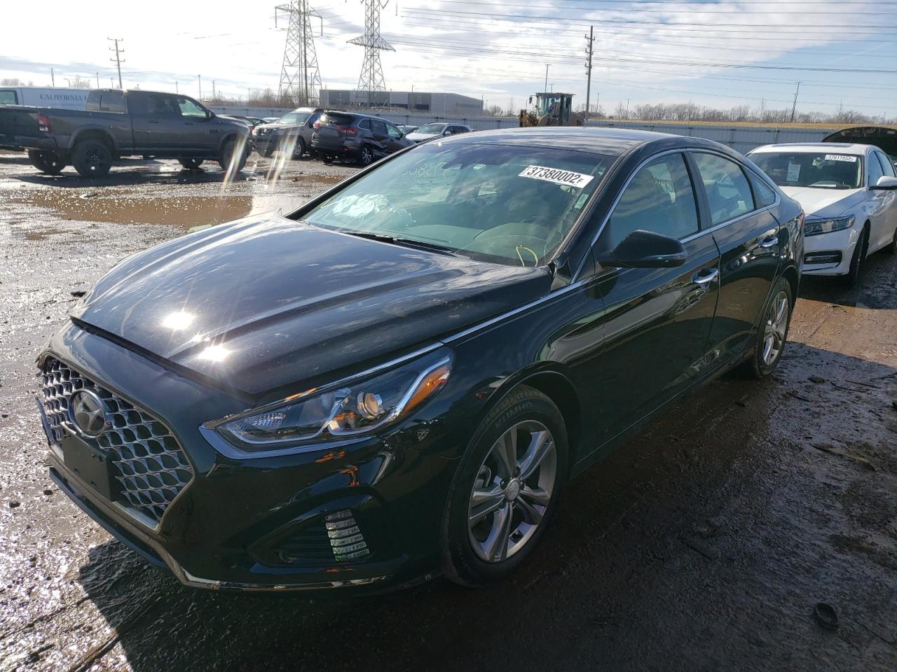 Photo 2 from auction – 2019 HYUNDAI SONATA LIM with VIN 5NPE34AF2KH754482