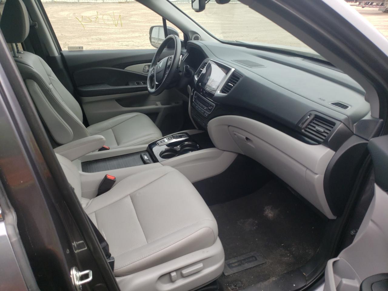 Photo 5 from auction – 2018 HONDA PILOT ELIT with VIN 5FNYF6H04JB053599