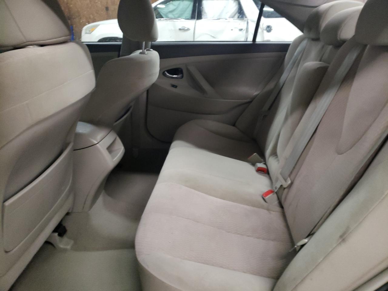 Photo 6 from auction – 2011 TOYOTA CAMRY BASE with VIN 4T4BF3EK4BR184746
