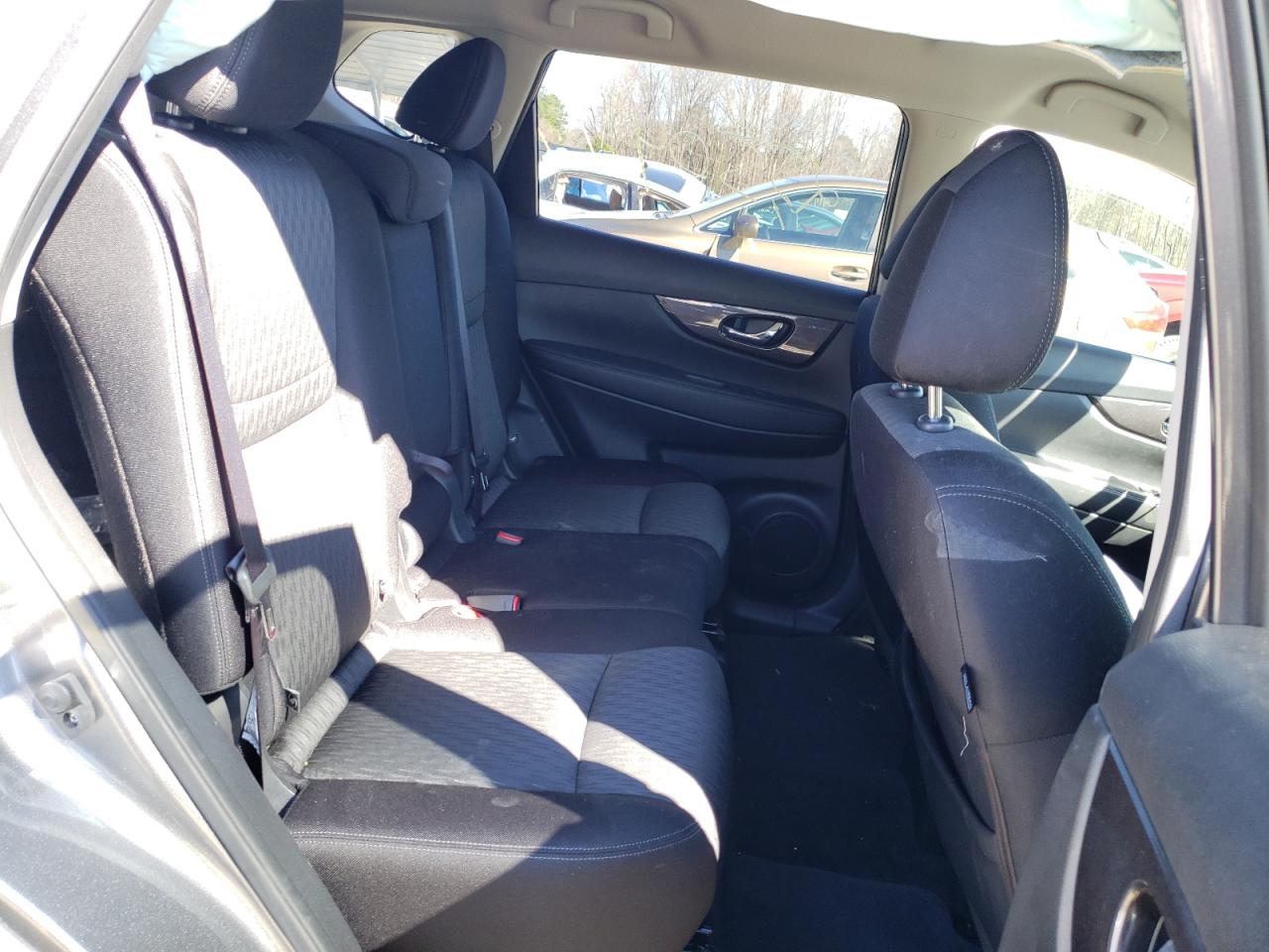 Photo 6 from auction – 2019 NISSAN ROGUE S with VIN JN8AT2MT2KW503299