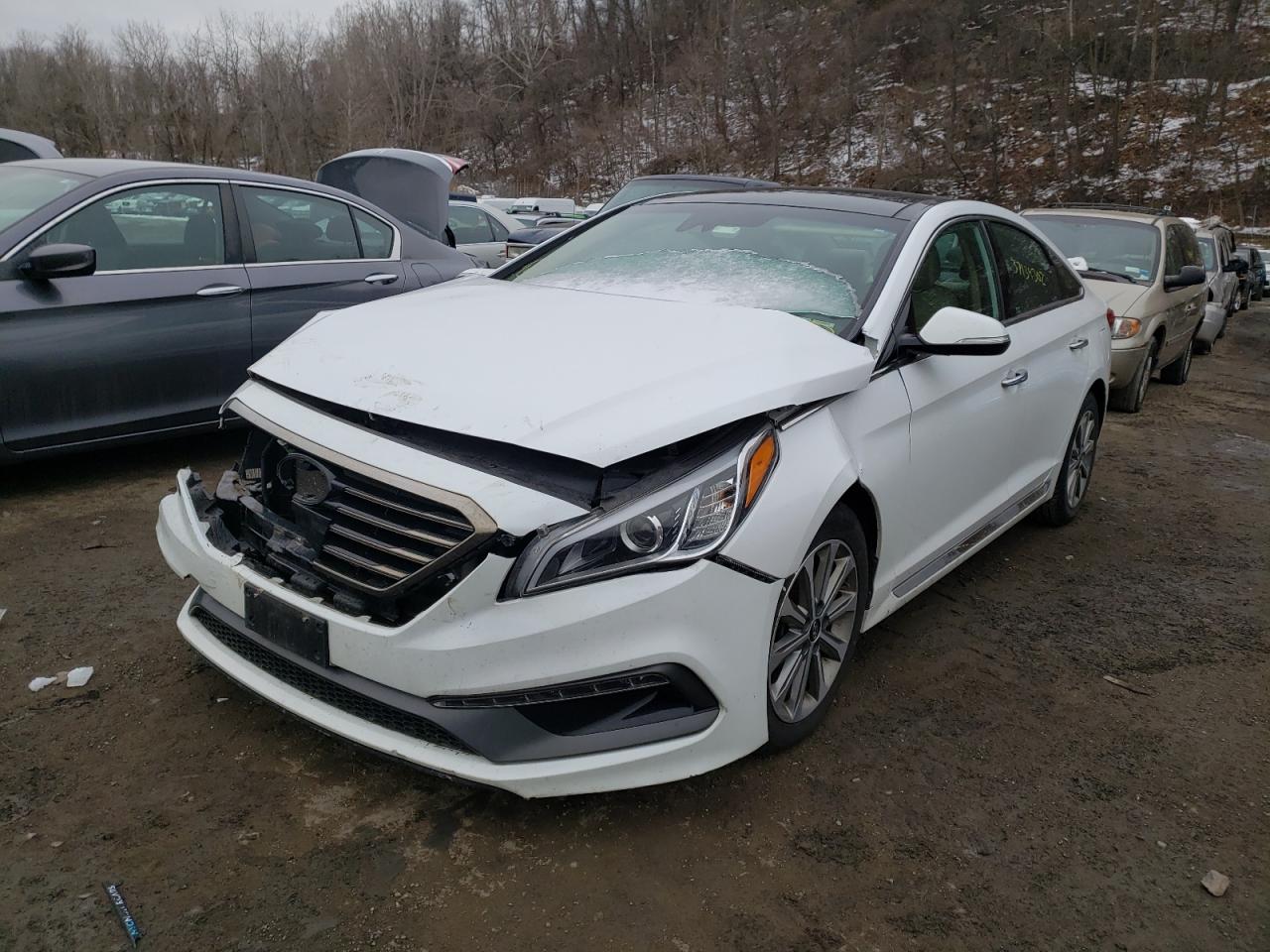 Photo 2 from auction – 2016 HYUNDAI SONATA SPO with VIN 5NPE34AF9GH330286