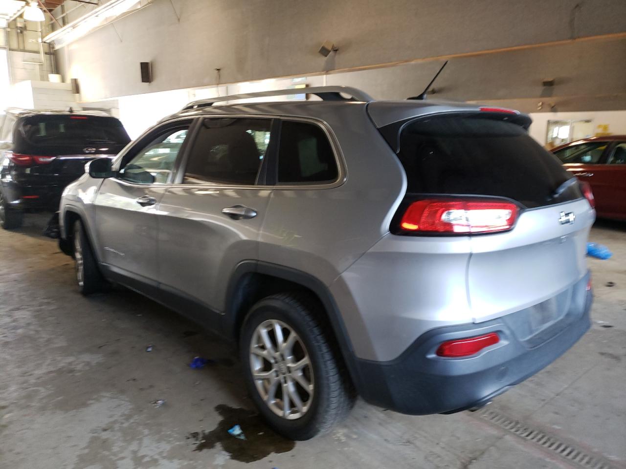 Photo 3 from auction – 2015 JEEP CHEROKEE L with VIN 1C4PJLCB3FW737256