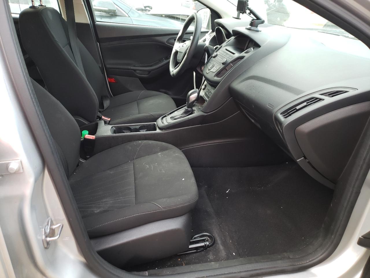 Photo 5 from auction – 2016 FORD FOCUS S with VIN 1FADP3E20GL311175