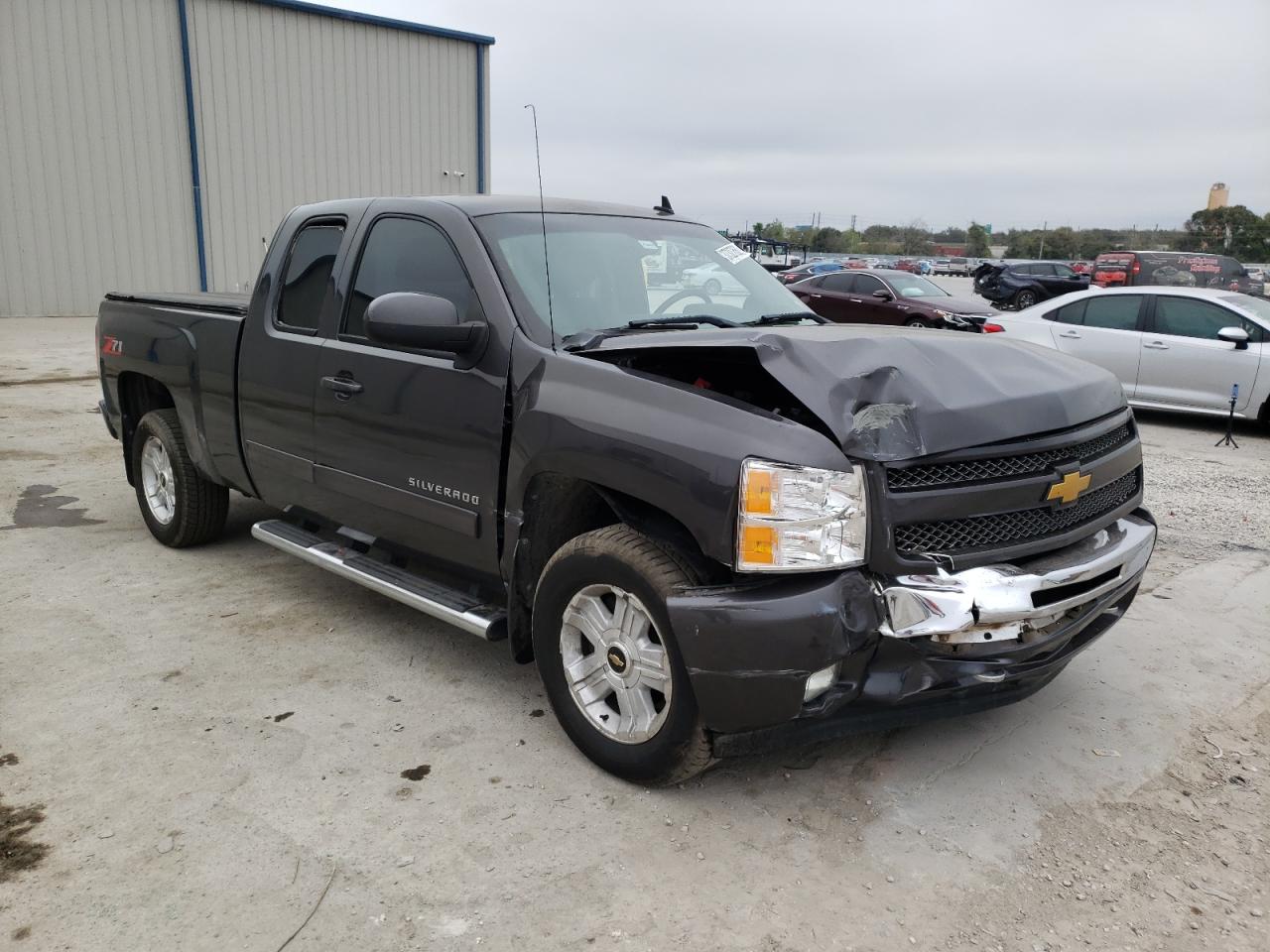 CHEVROLET SILVERADO 2011 with VIN 1GCRCSE02BZ428007 - Photo from auction