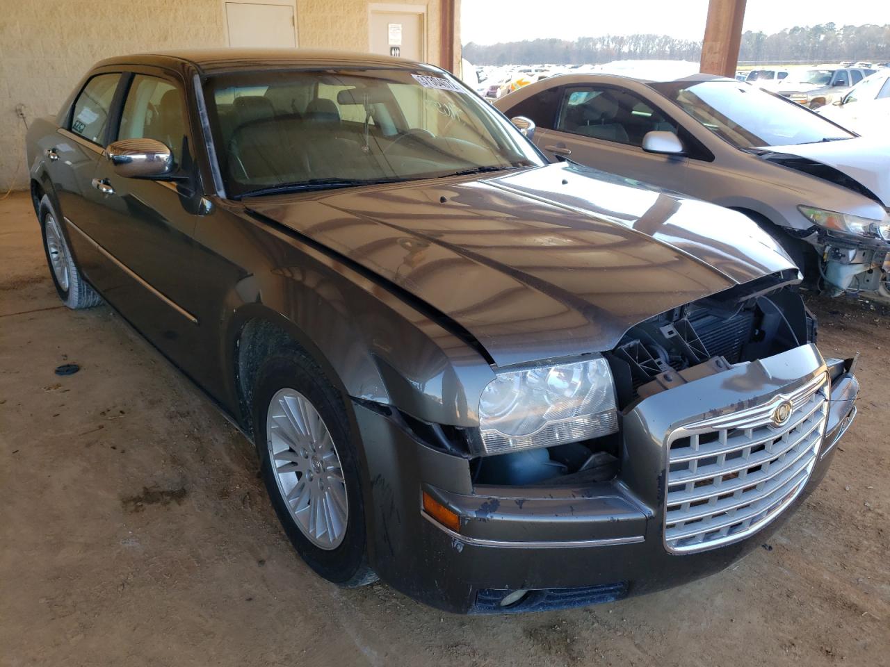 CHRYSLER 300 TOURIN 2010 with VIN 2C3CA5CV2AH195938 - Photo from auction