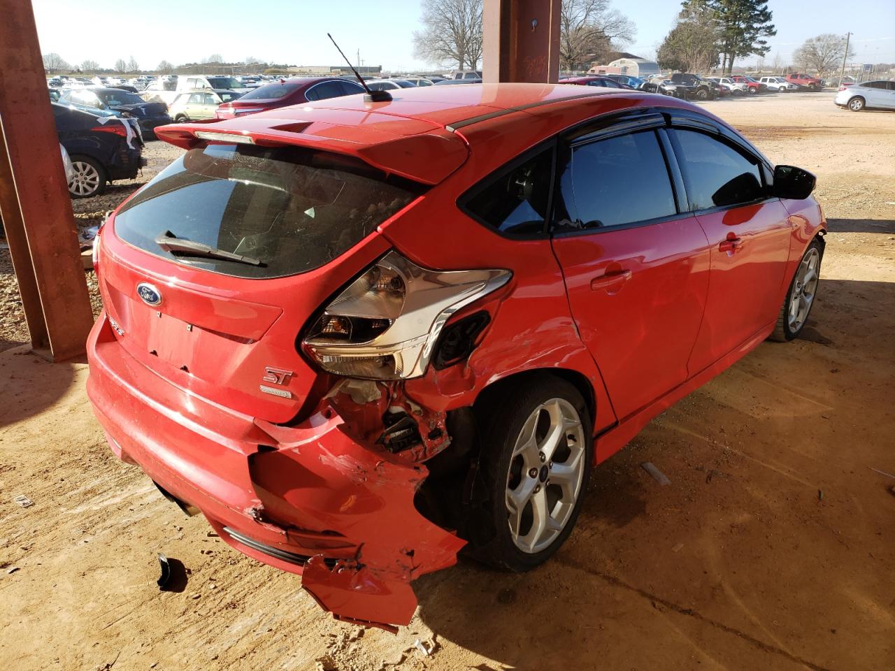 Photo 4 from auction – 2014 FORD FOCUS ST with VIN 1FADP3L94EL268568