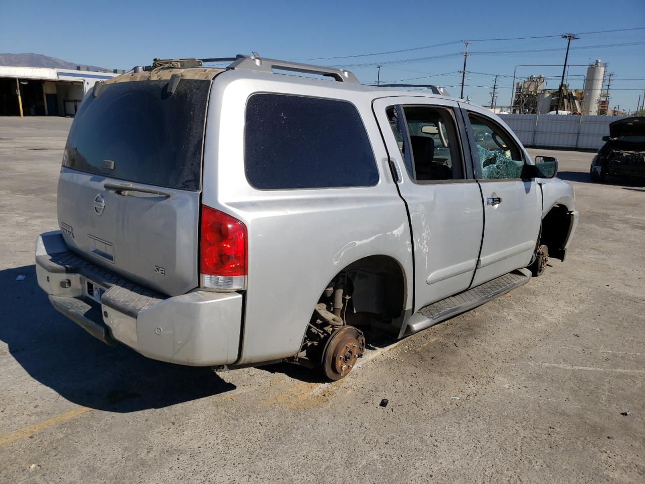 Photo 4 from auction – 2004 NISSAN ARMADA SE with VIN 5N1AA08A04N735077