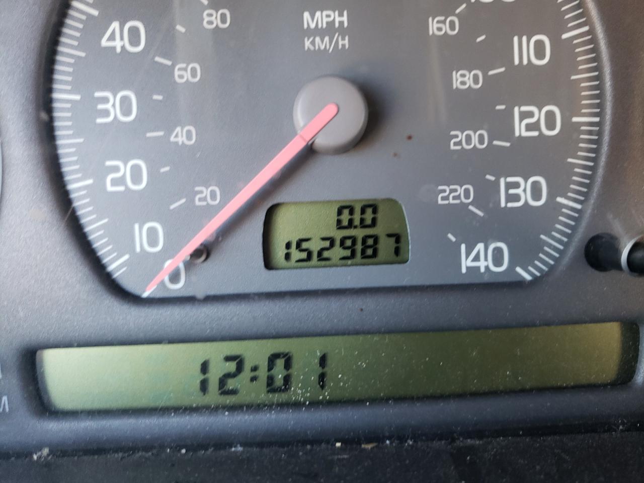 Photo 8 from auction – 1998 VOLVO S70 with VIN YV1LS557XW1552449