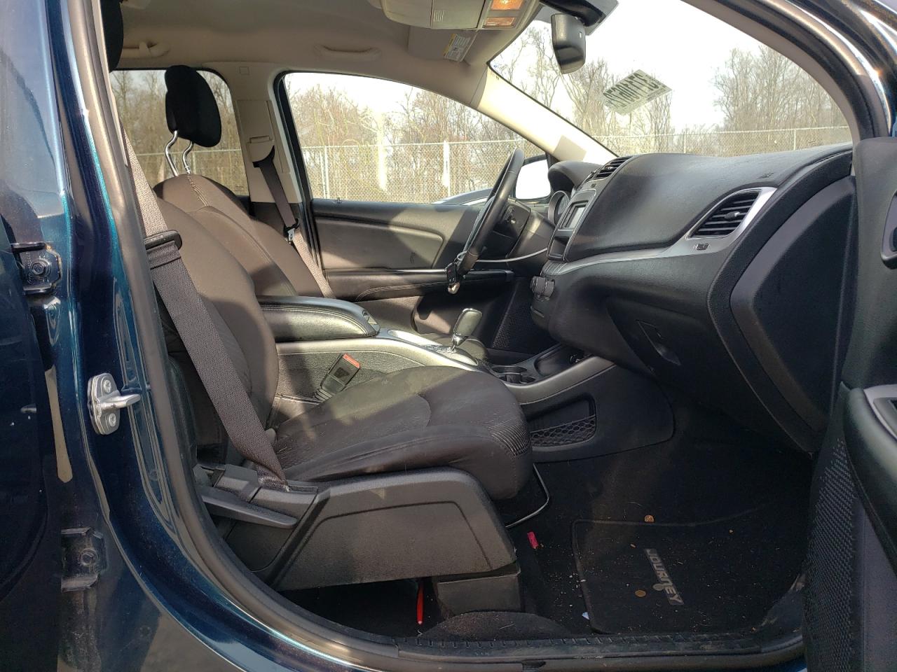 Photo 5 from auction – 2015 DODGE JOURNEY SE with VIN 3C4PDCAB0FT714713