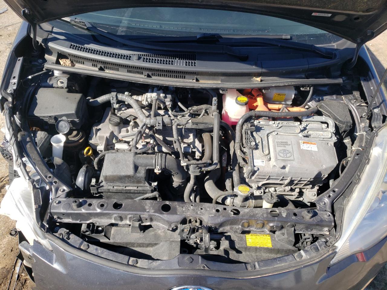 Photo 7 from auction – 2013 TOYOTA PRIUS C with VIN JTDKDTB36D1528678
