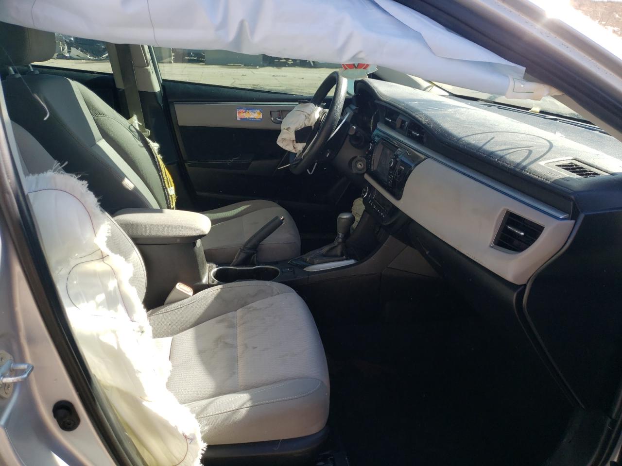 Photo 5 from auction – 2014 TOYOTA COROLLA L with VIN 5YFBURHE5EP132654