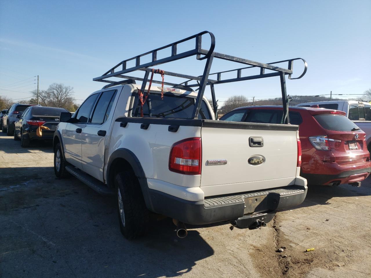 Photo 3 from auction – 2008 FORD EXPLORER S with VIN 1FMEU31E98UB31028