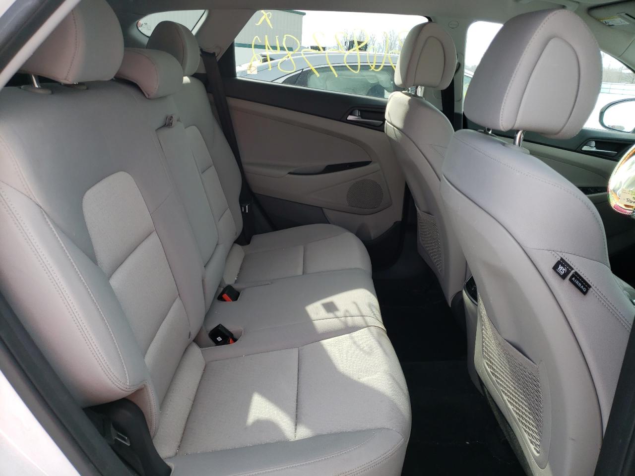 Photo 6 from auction – 2017 HYUNDAI TUCSON LIM with VIN KM8J3CA20HU430916