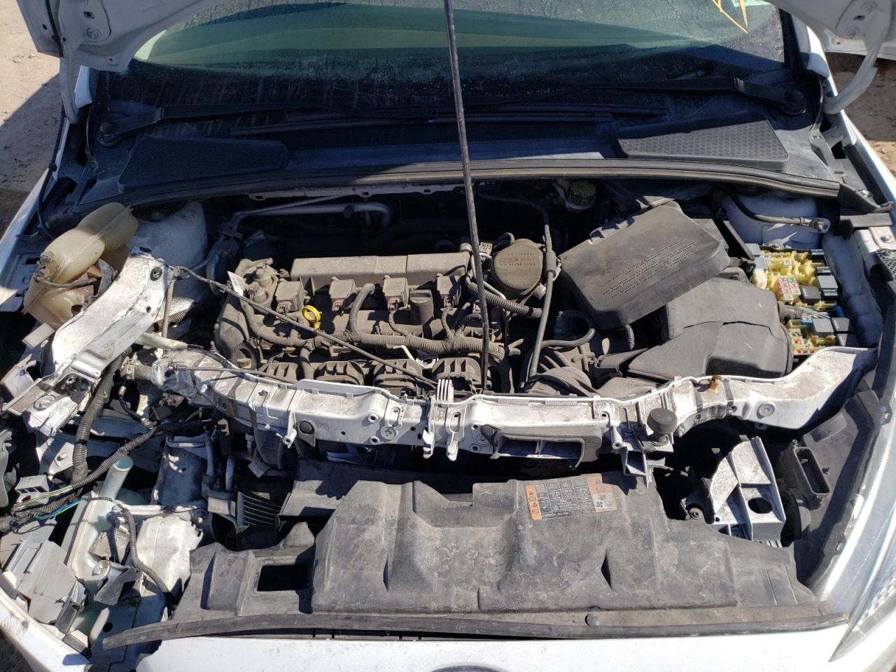Photo 7 from auction – 2015 FORD FOCUS with VIN 1FADP3F29FL202629